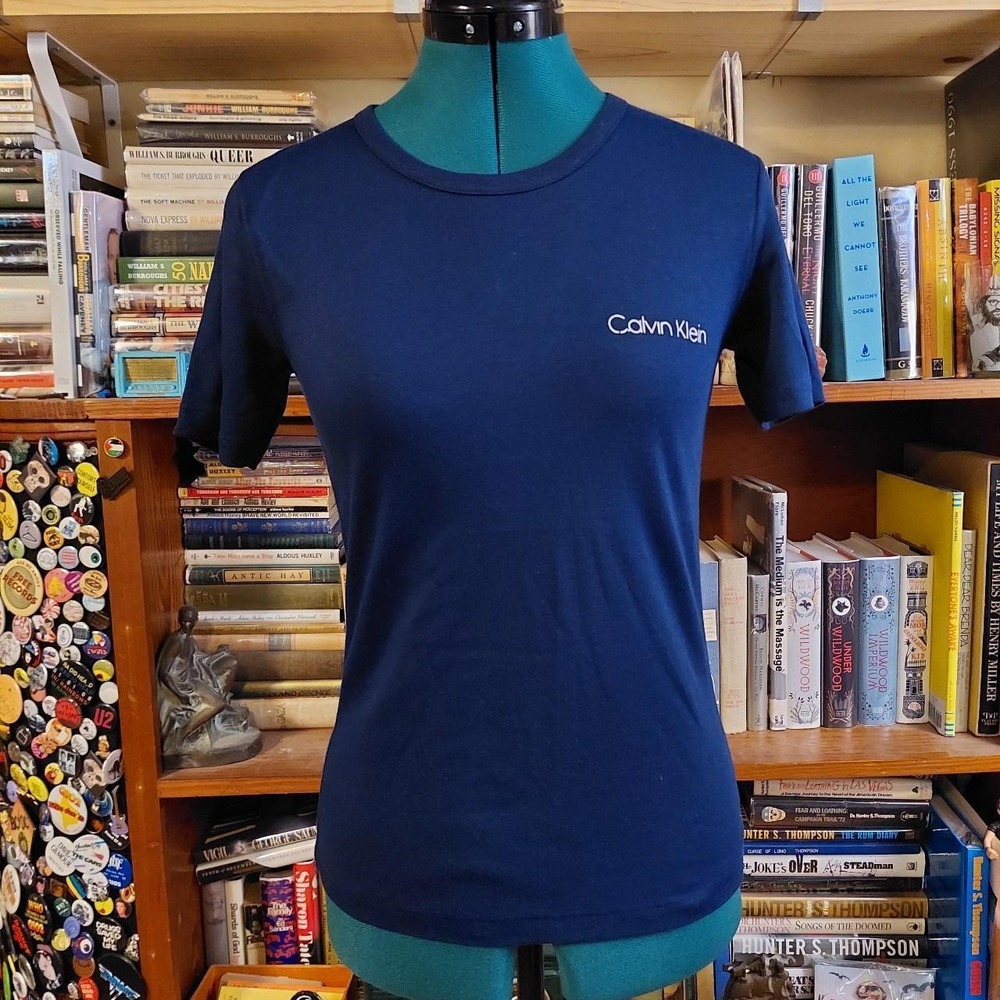 Vintage navy Calvin Klein logo tshirt.